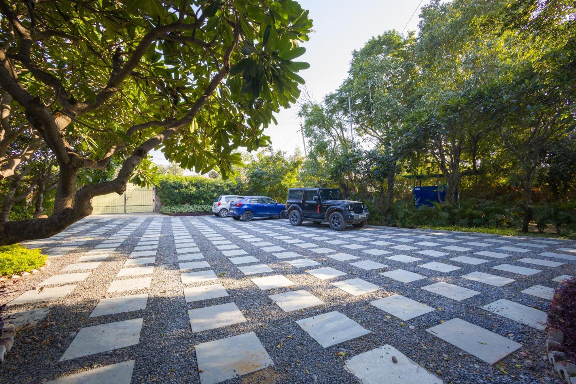Elivaas Hidden Oasis 4Bhk With Pool, Mud House & Container House Villa Dhauj Exterior photo